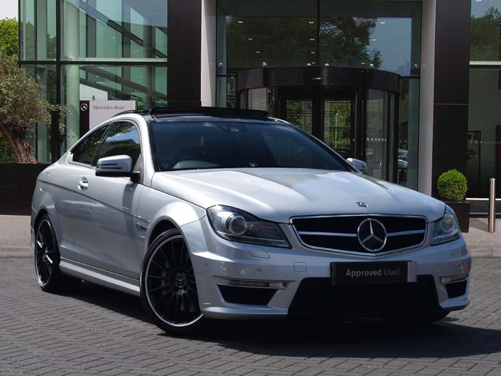 Name:  C63%2011_zpsx9wluxwt.jpg
Views: 0
Size:  220.4 KB