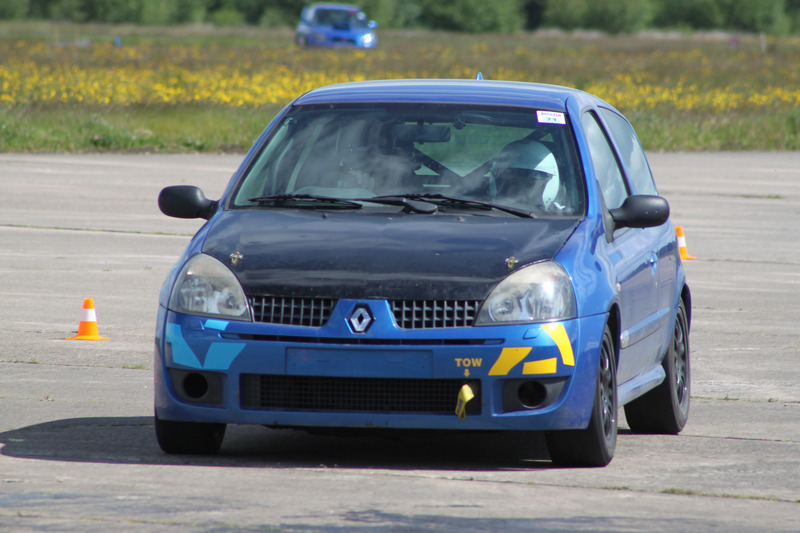 Name:  Mats%20Track%20Day%20266_zpsaefo8yqr.jpg
Views: 0
Size:  176.4 KB