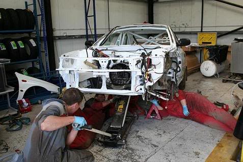 Name:  Suspensiongoingoncar.jpg
Views: 0
Size:  35.4 KB