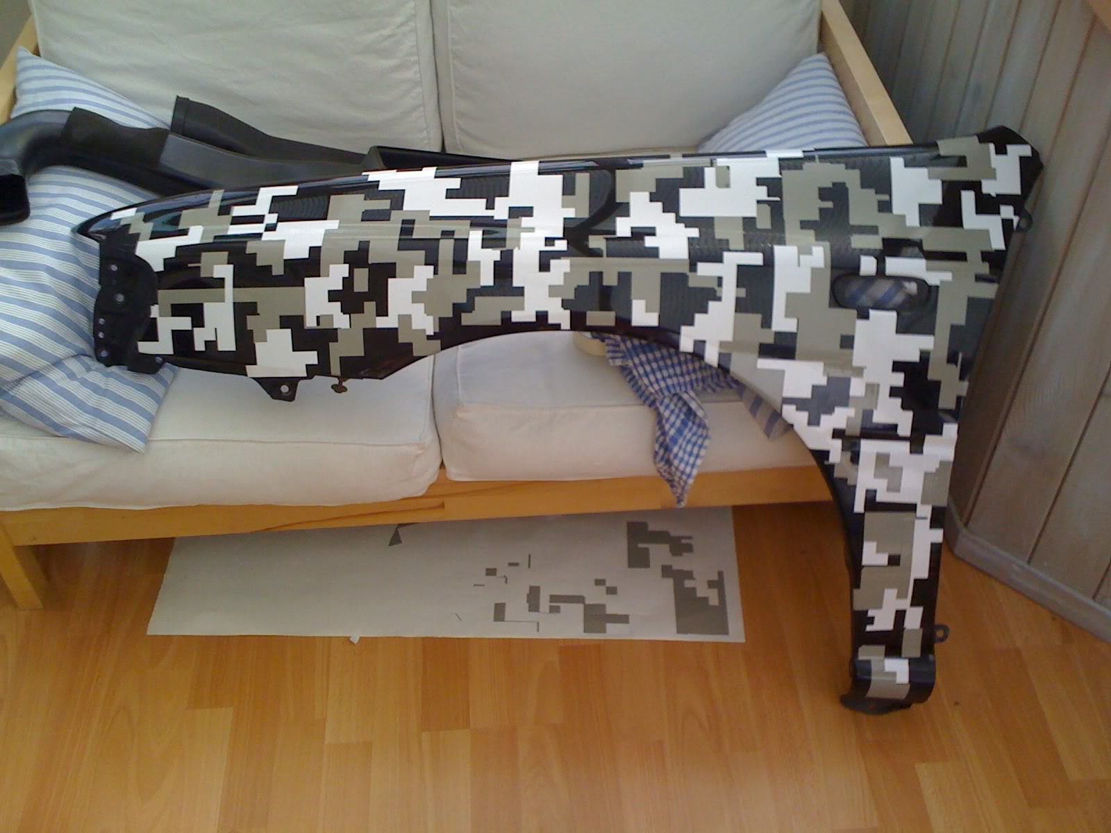Name:  dce4e33b.jpg
Views: 0
Size:  223.2 KB