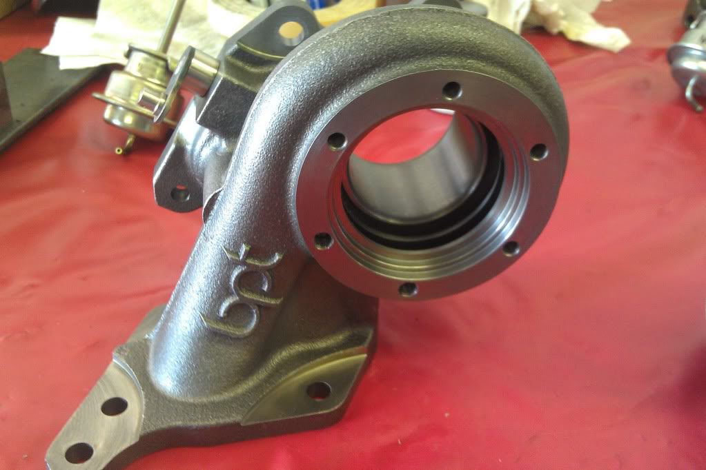 Name:  newtwinscrollhousing.jpg
Views: 0
Size:  85.3 KB