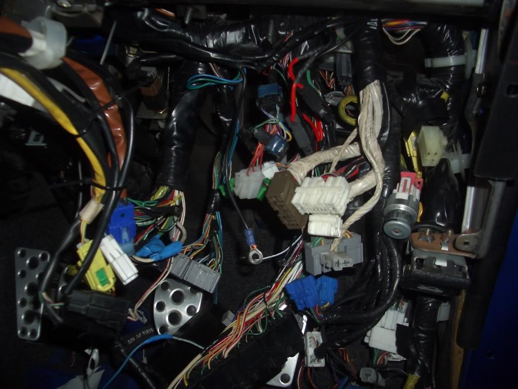 Name:  carwiring3.jpg
Views: 0
Size:  113.3 KB