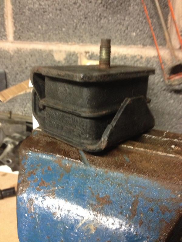 Name:  090115018_zps27468b1a.jpg
Views: 0
Size:  69.6 KB