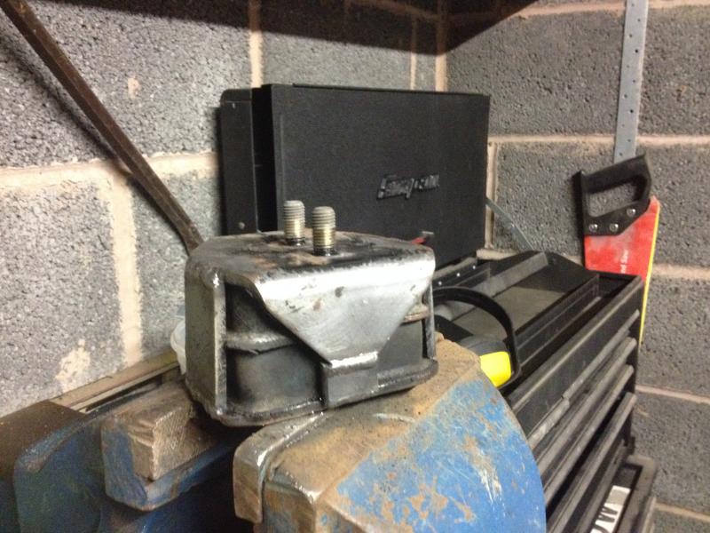 Name:  090115019_zps634af376.jpg
Views: 0
Size:  80.1 KB