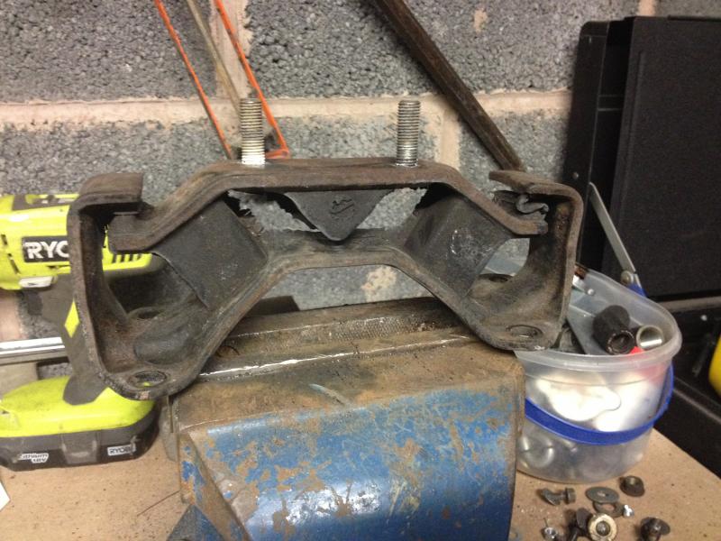 Name:  090115031_zps80edcb69.jpg
Views: 0
Size:  81.0 KB