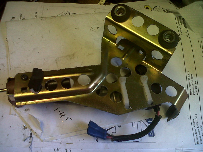 Name:  IMG02203-20120711-1205.jpg
Views: 0
Size:  94.0 KB