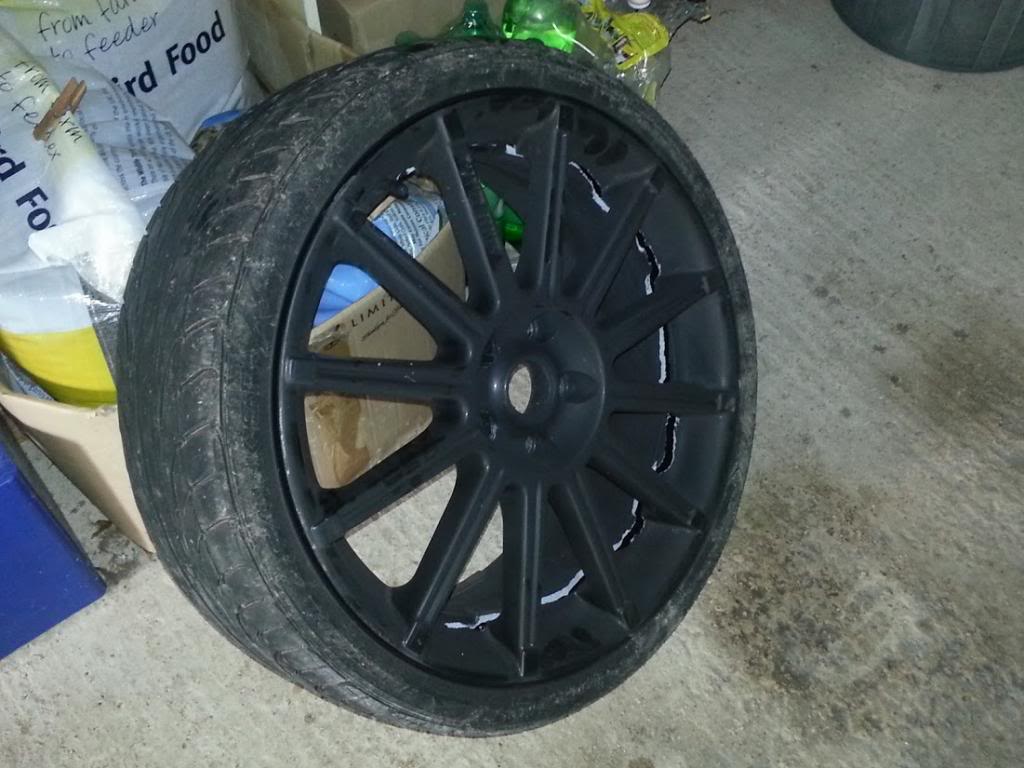 Name:  Milia2_zpsf046cf18.jpg
Views: 0
Size:  95.5 KB