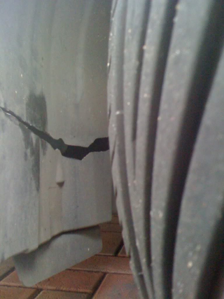 Name:  7ee9fb83.jpg
Views: 0
Size:  54.7 KB