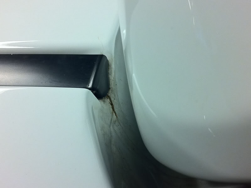 Name:  NSRoofSeamRear.jpg
Views: 0
Size:  34.0 KB