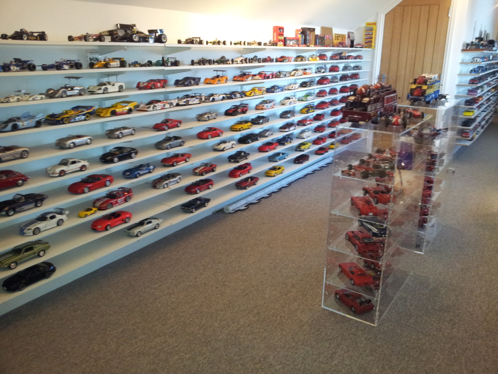 Name:  diecast13.jpg
Views: 0
Size:  550.0 KB