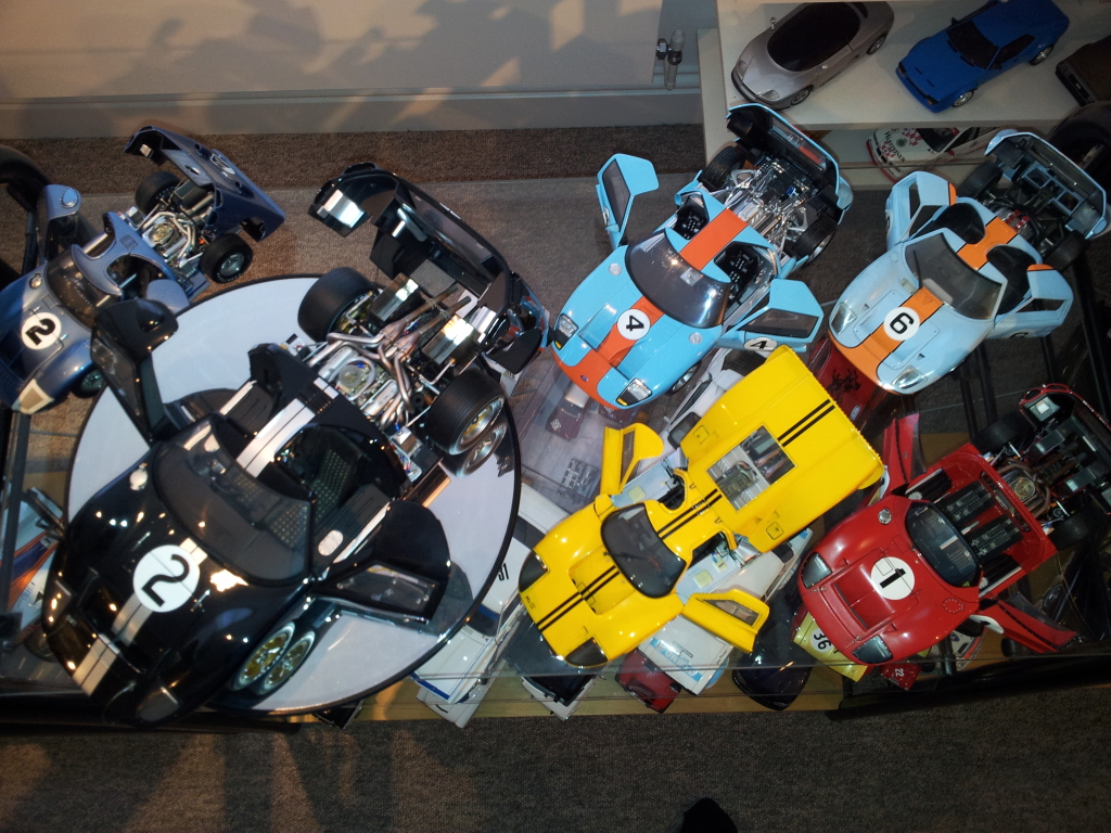 Name:  diecast8.jpg
Views: 0
Size:  571.8 KB