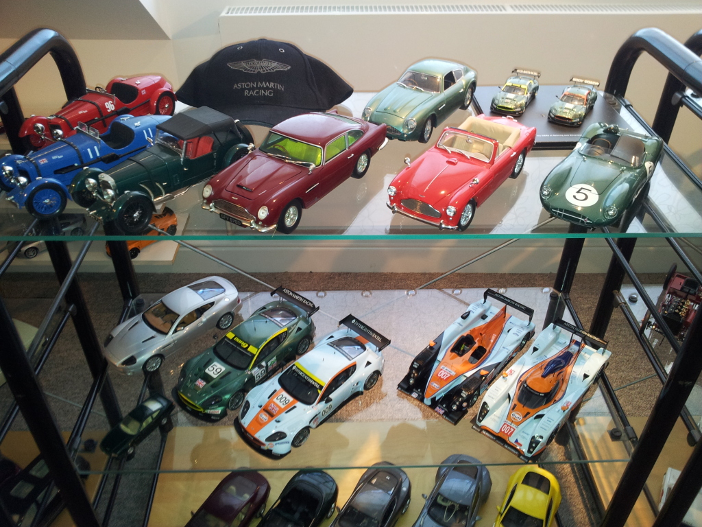 Name:  diecast20.jpg
Views: 0
Size:  562.3 KB